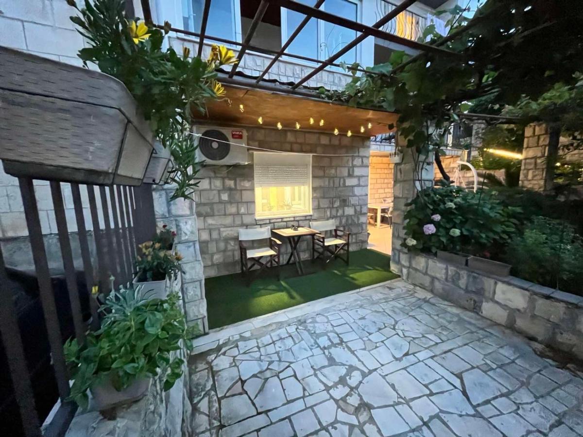 Lapad Sunshine Apartment ドゥブロブニク エクステリア 写真