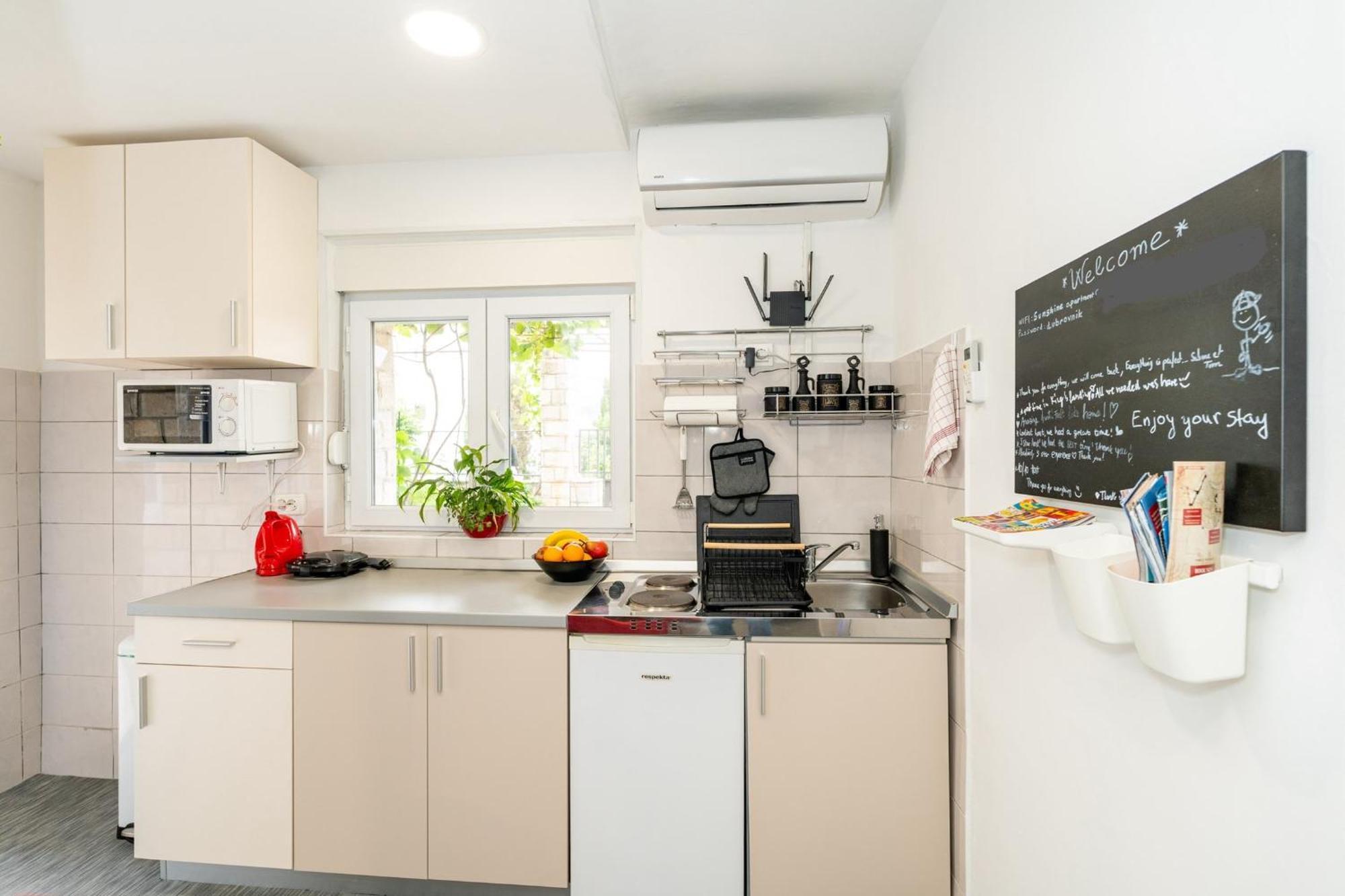 Lapad Sunshine Apartment ドゥブロブニク エクステリア 写真