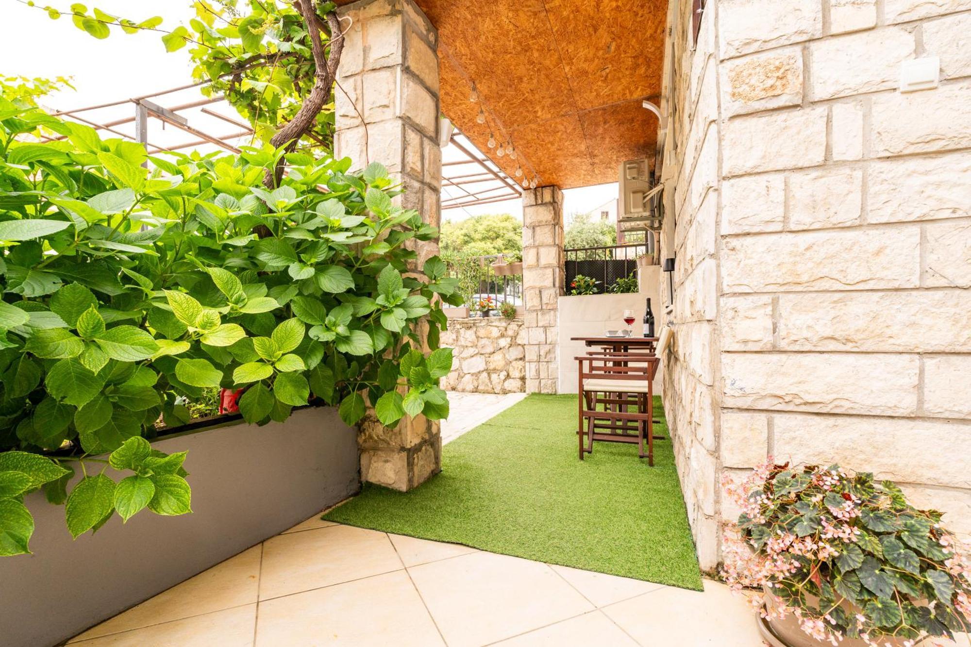 Lapad Sunshine Apartment ドゥブロブニク エクステリア 写真